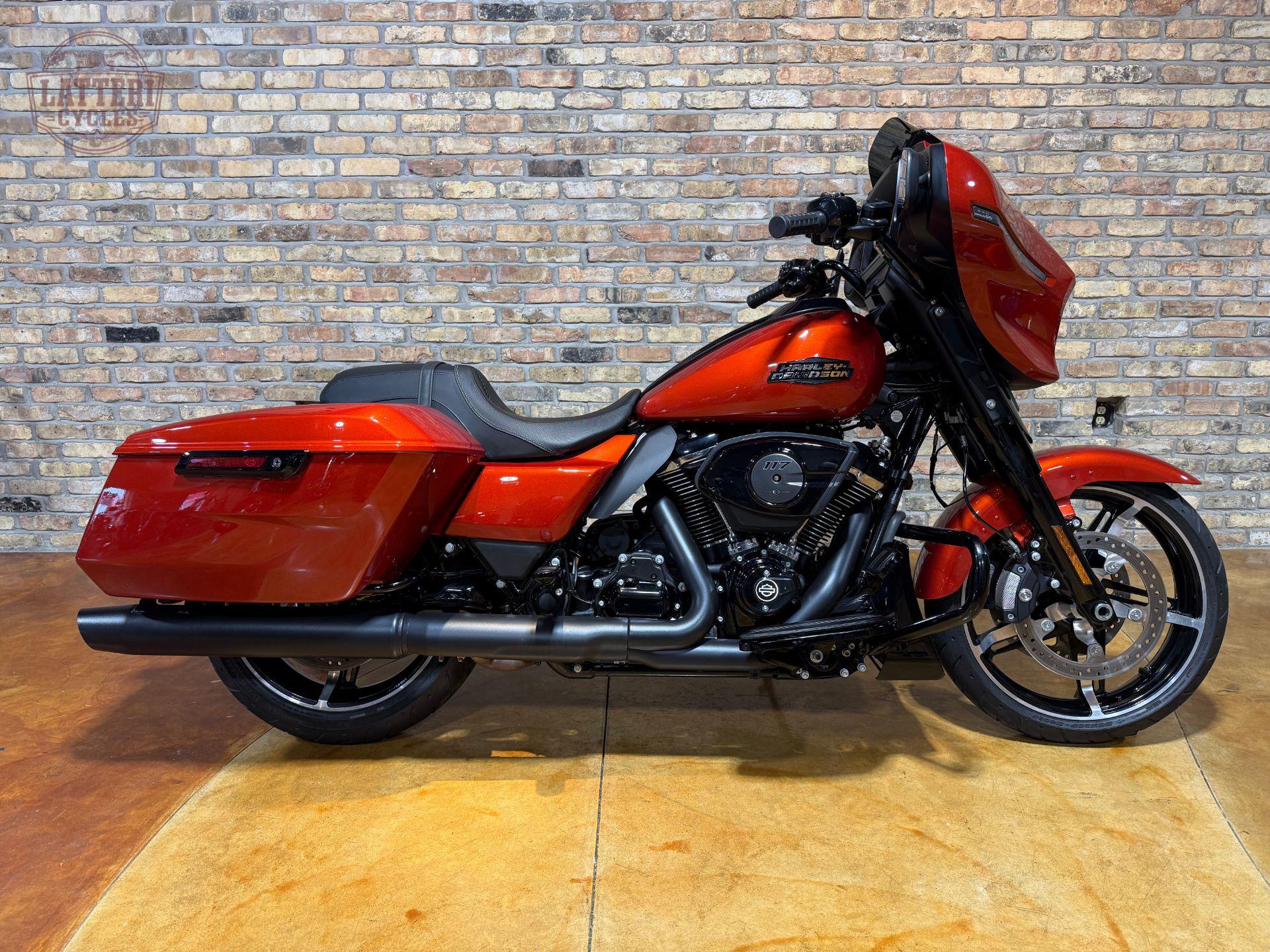 2024 Harley-Davidson Street Glide alt
