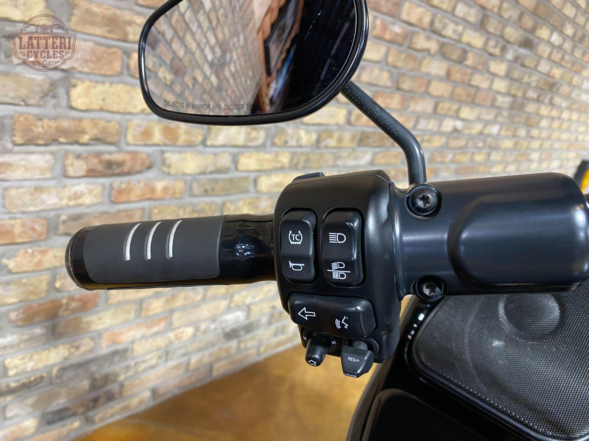 2022 Harley-Davidson Road Glide Special