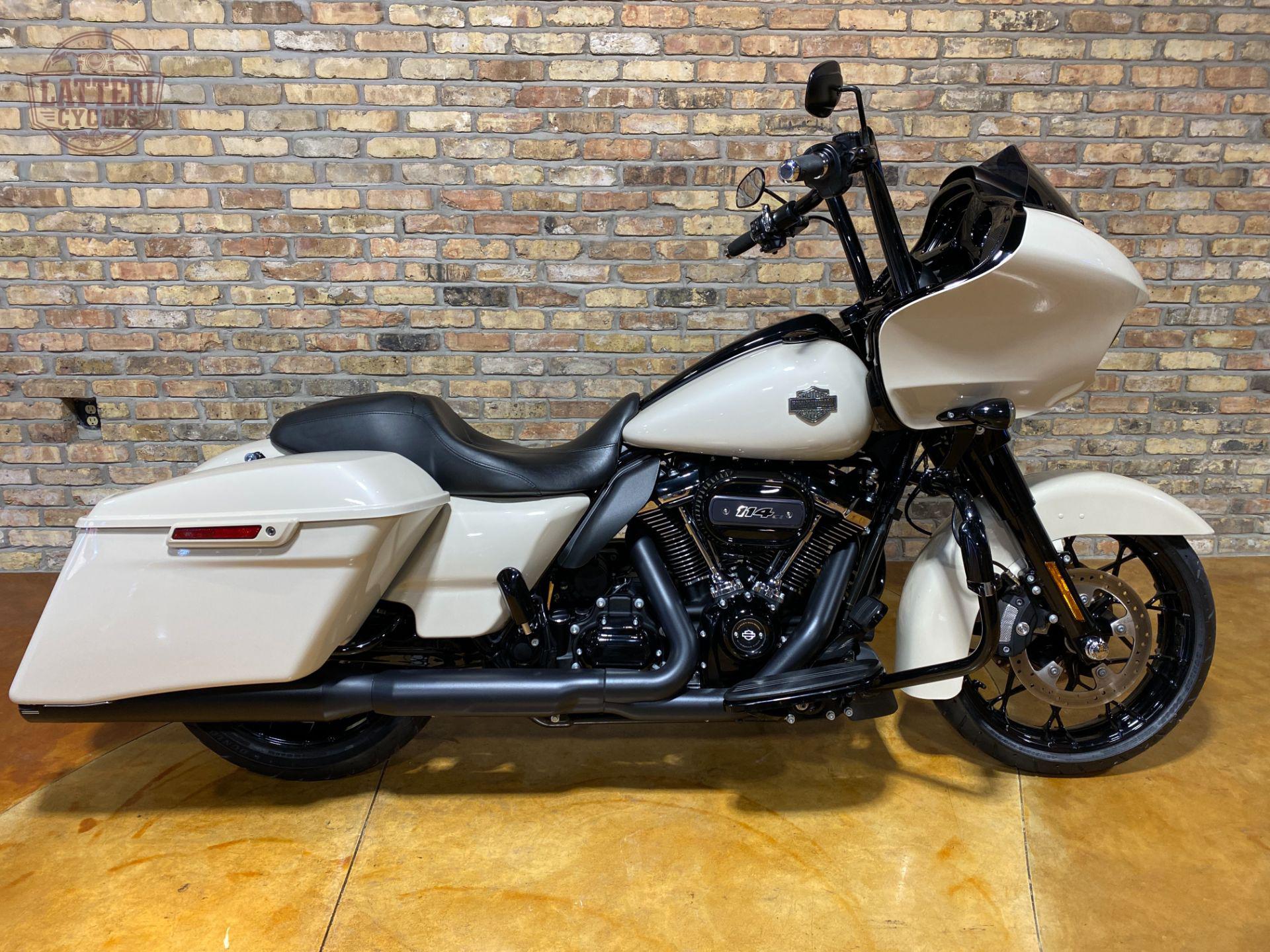 2022 Harley-Davidson Road Glide Special alt