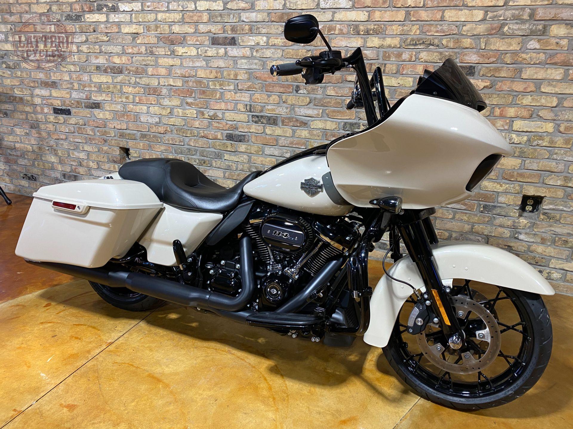 2022 Harley-Davidson Road Glide Special