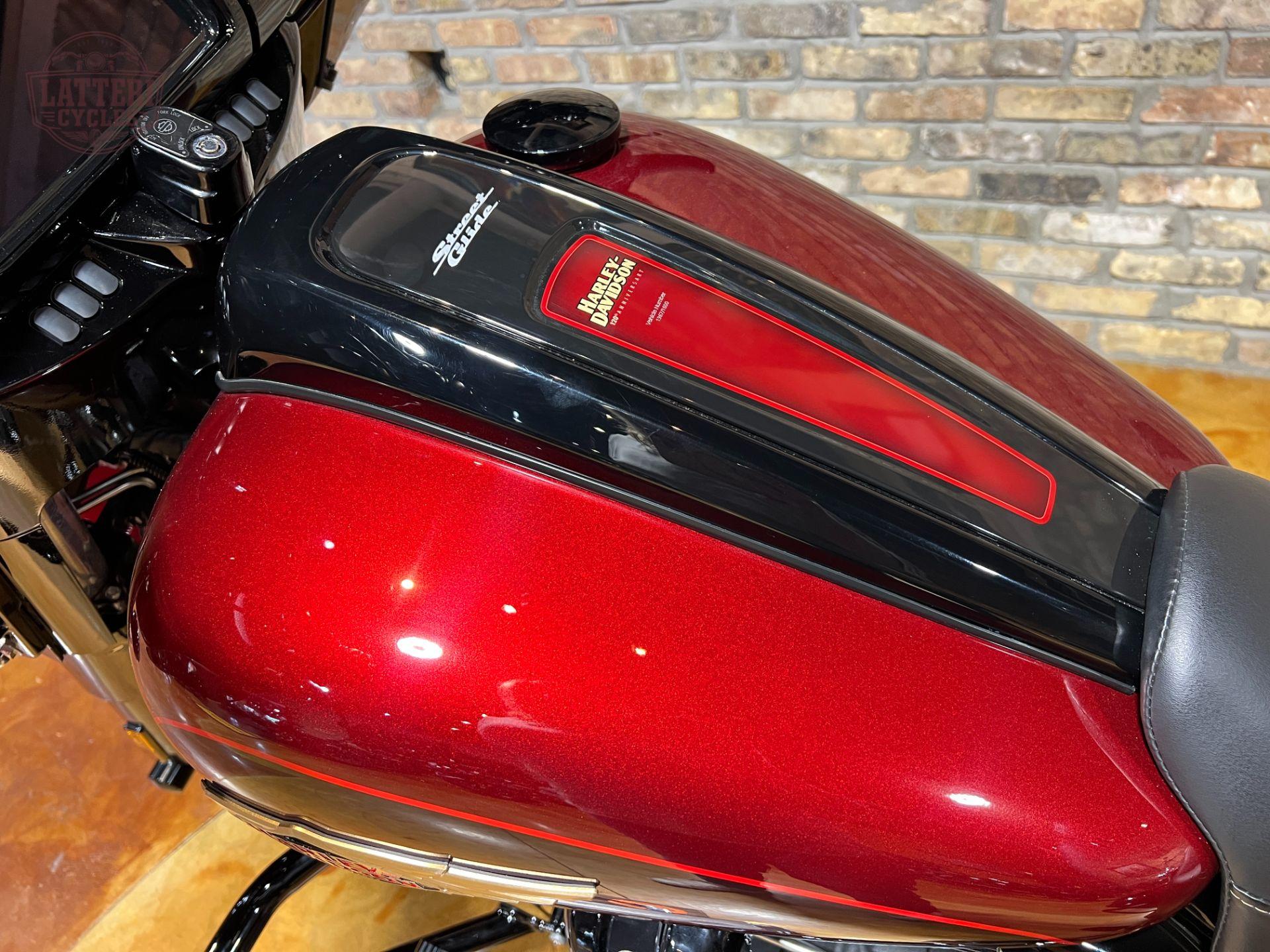 2023 Harley-Davidson Street Glide Anniversary