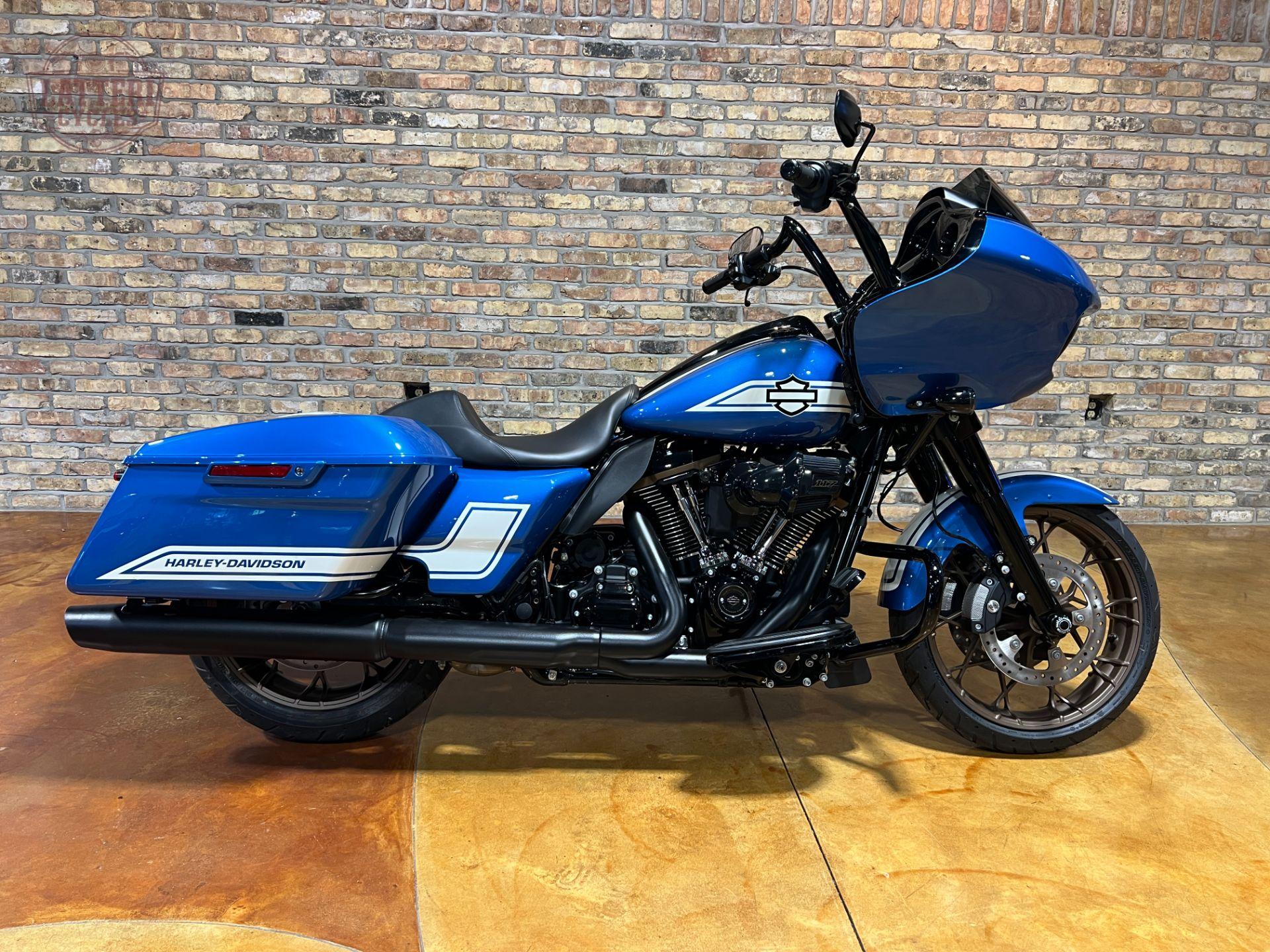 2023 Harley-Davidson Road Glide ST