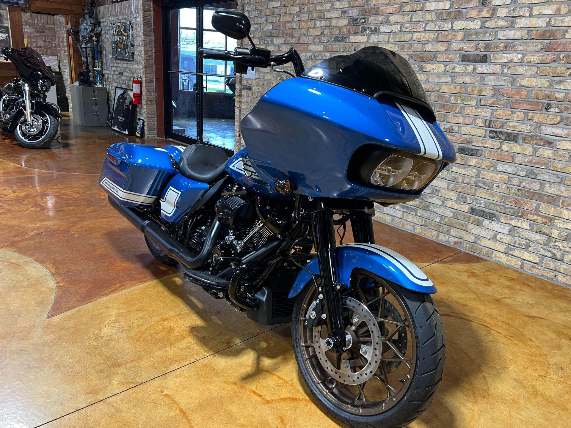 2023 Harley-Davidson Road Glide ST